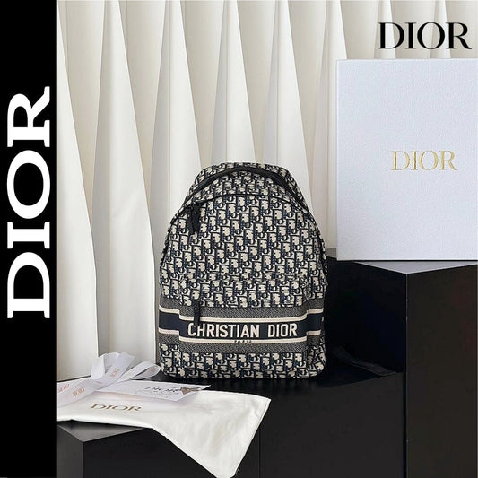 【ディオール】人気商品☆普段使いにピッタリ♪】 バックパック