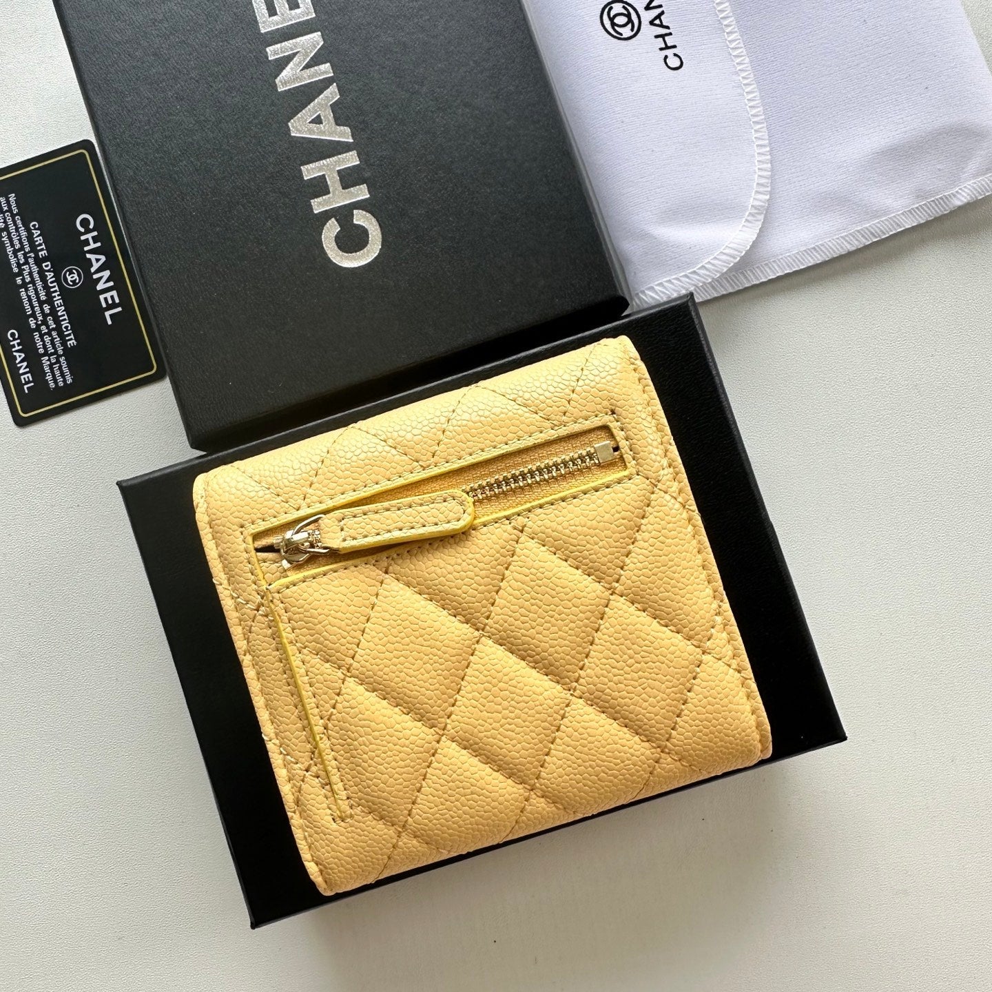 【シャネル】大人気コンパクト ♪マトラッセ♪三つ折り財布 キャビアスキン5色