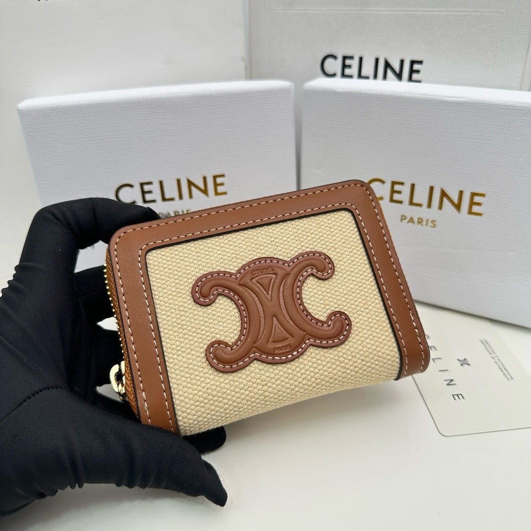 【セリーヌ】春夏シーズン必見！大人の洗練スタイル