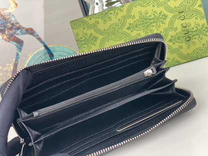 【グッチ】大人気のロングファスナー財布、実用性も抜群！