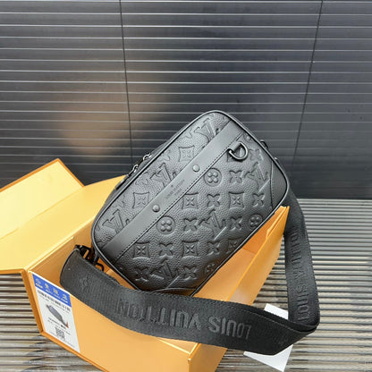 【ルイヴィトン】◆Alpha｜クラシックデザインでどんなコーデにも合う♪今だけ、特別価格で