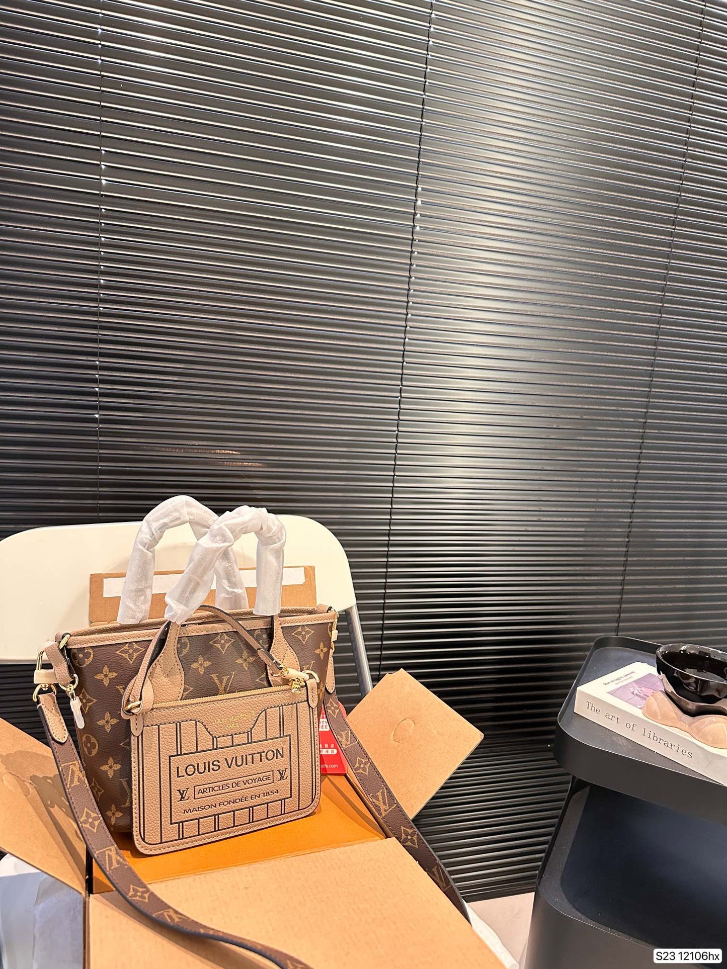 【ルイヴィトン】☆Neverfull BB｜取り外し可能なショルダー＆クロスボディで使い勝手抜群♪今すぐオンラインでチェック！