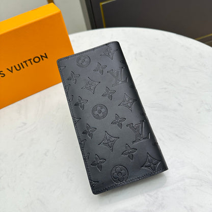 【ルイヴィトン】3タイプから選べる シャドウモノグラムで魅力倍増 今だけ特価