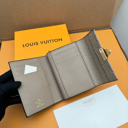 【ルイ・ヴィトン】大人気★Metis ショートウォレット｜ミニマルな美しさが魅力！