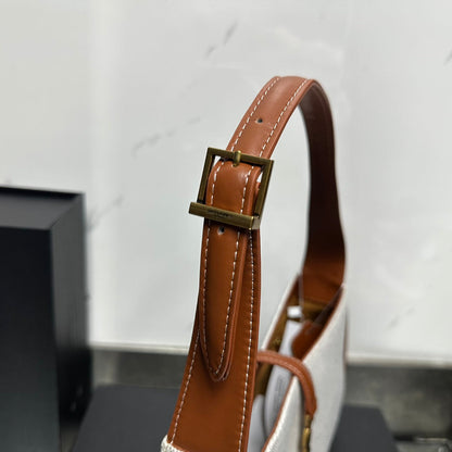 【サンローラン】LEA57ショルダーバッグ 軽量＆カジュアル 数量限定