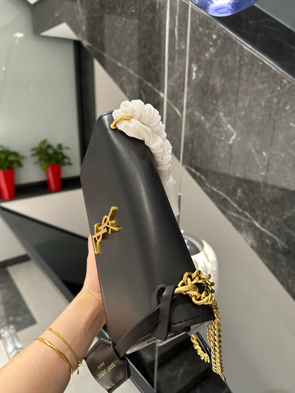 【サンローラン】スムースレザーのサンセットミディアム