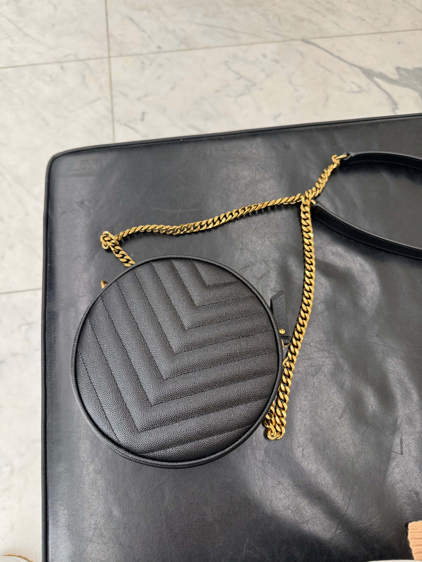 【サンローラン】 x ショルダーバッグ  ラウンド型カメラバッグ